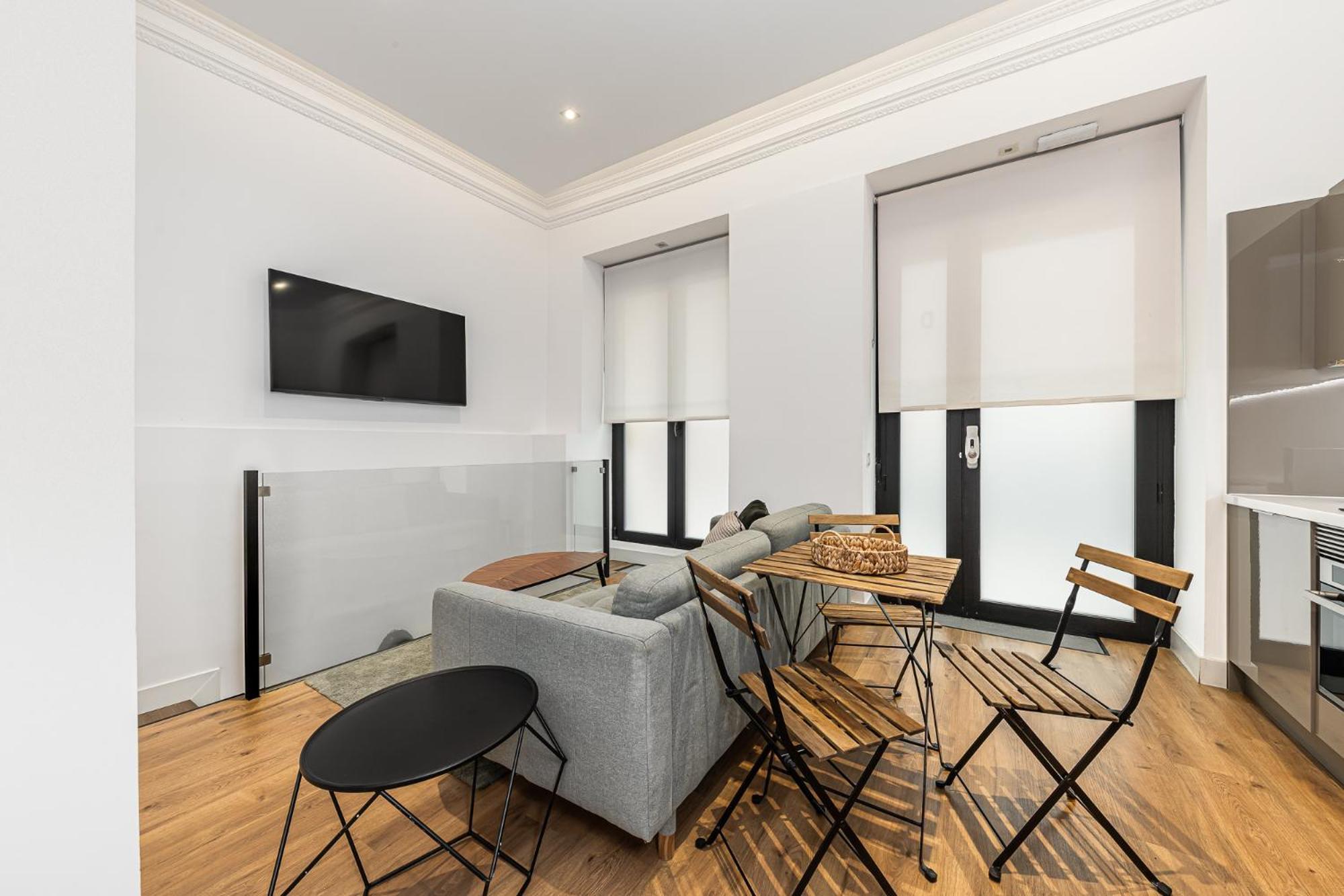 Apartamento Waou Essence I Anton Martin Madrid Exterior foto