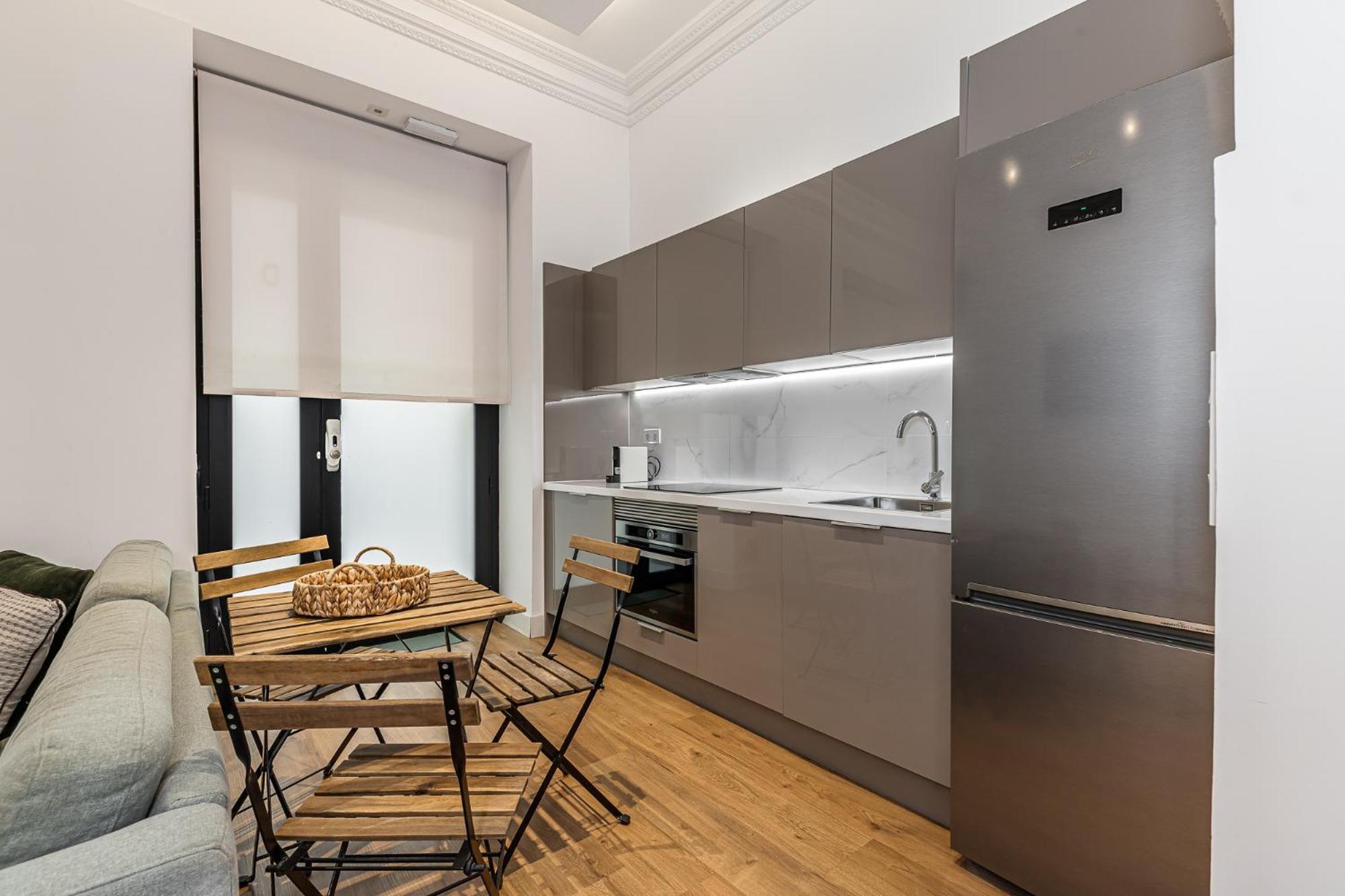 Apartamento Waou Essence I Anton Martin Madrid Exterior foto