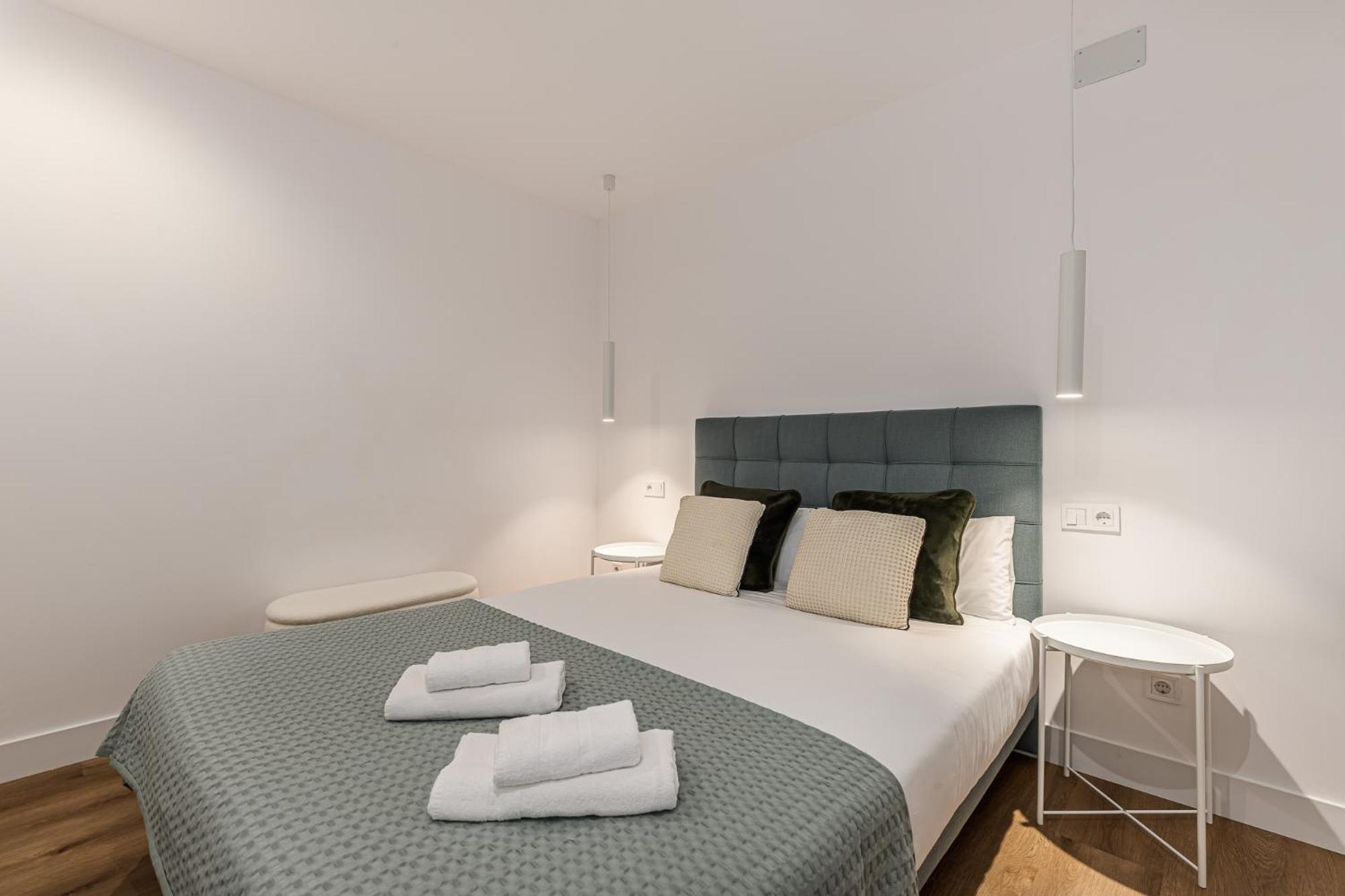 Apartamento Waou Essence I Anton Martin Madrid Exterior foto