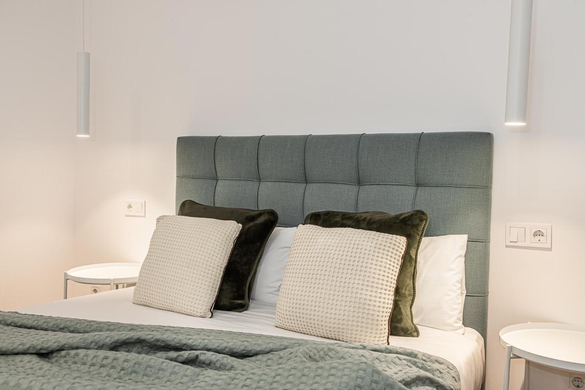 Apartamento Waou Essence I Anton Martin Madrid Exterior foto